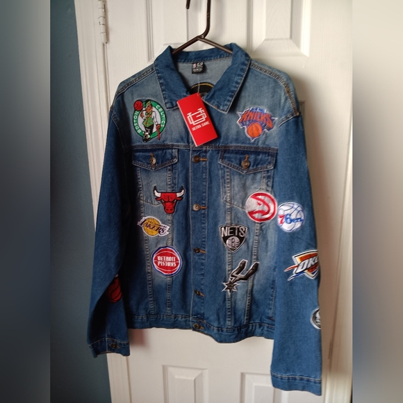 Ultra Game NBA Distressed Multi-Team Denim Patch Jean Jacket - Picture 1 of 13